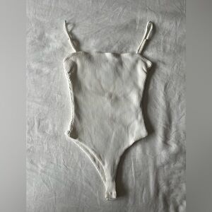 SNDYS | White Ribbed Bodysuit